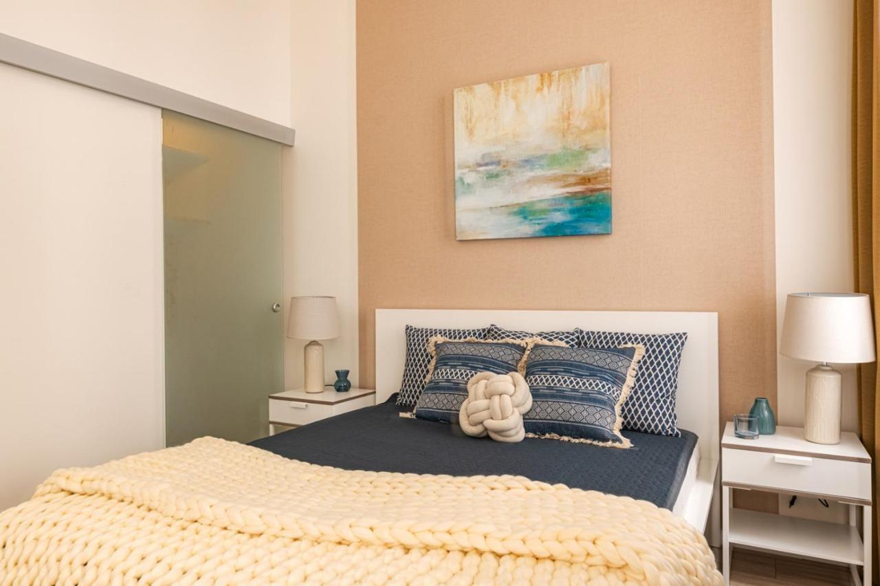 Apartment Luxury Huge - 92m2 - 3 Bedrooms - 3 Air Conditioners - Free Garage!!! *